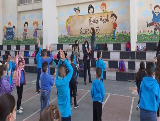 افتتاح 720 مدرسة جماهيريّة 